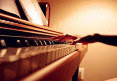 成人学习钢琴应注意的问题及方法